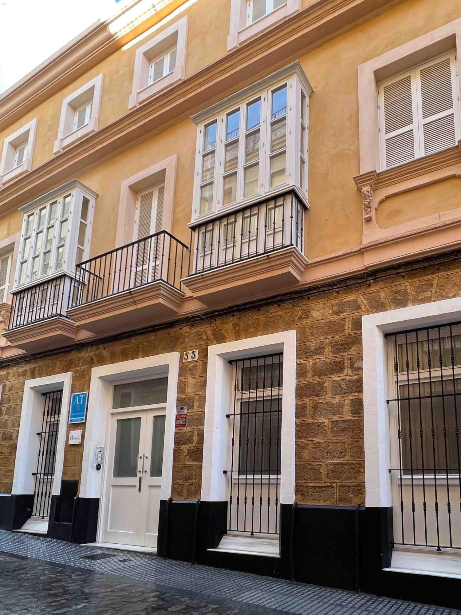 Apartamentos La Tahona Cadiz Exterior photo